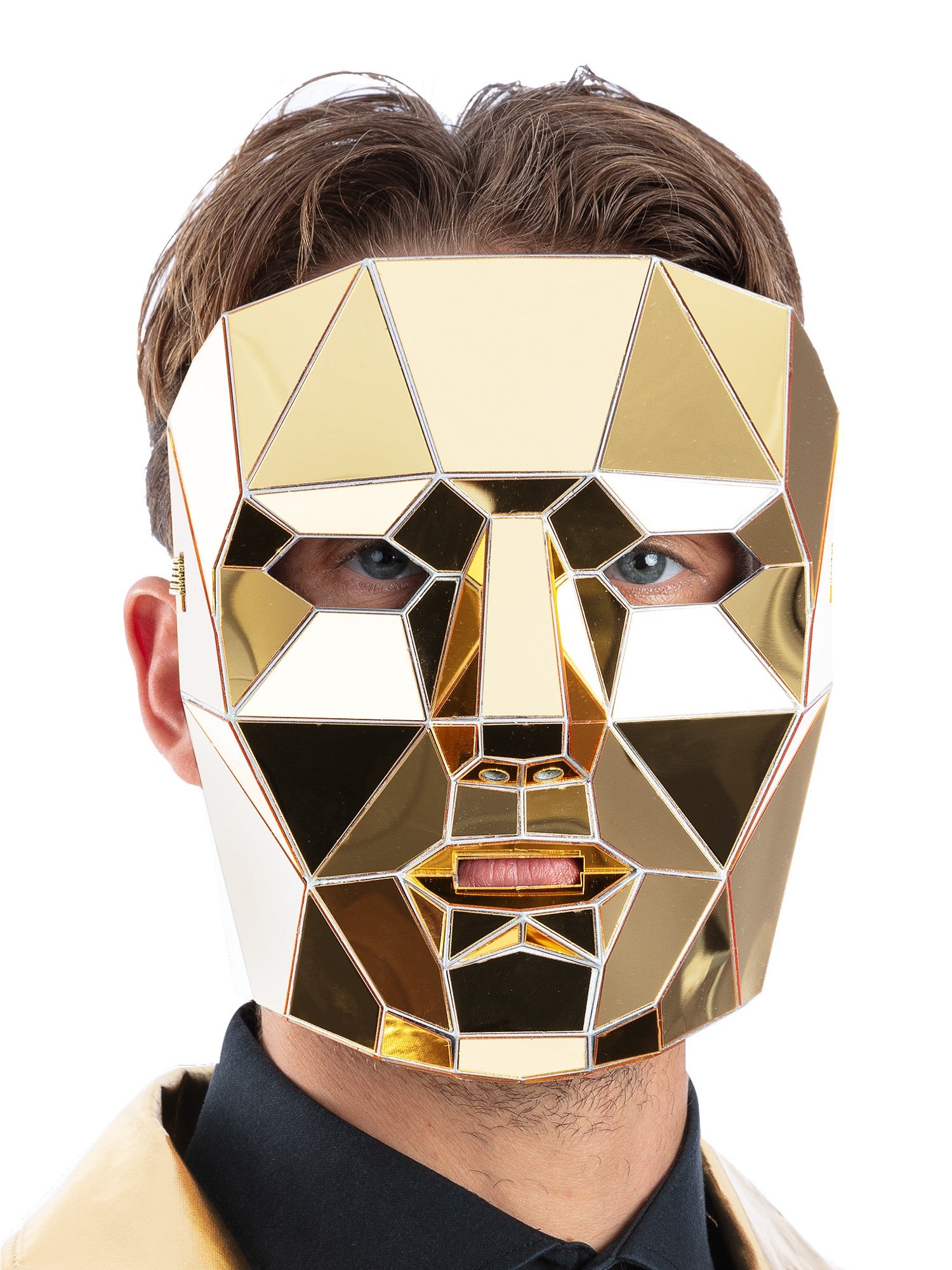 Goldfarbene, verspiegelte KI-Roboter-Maske